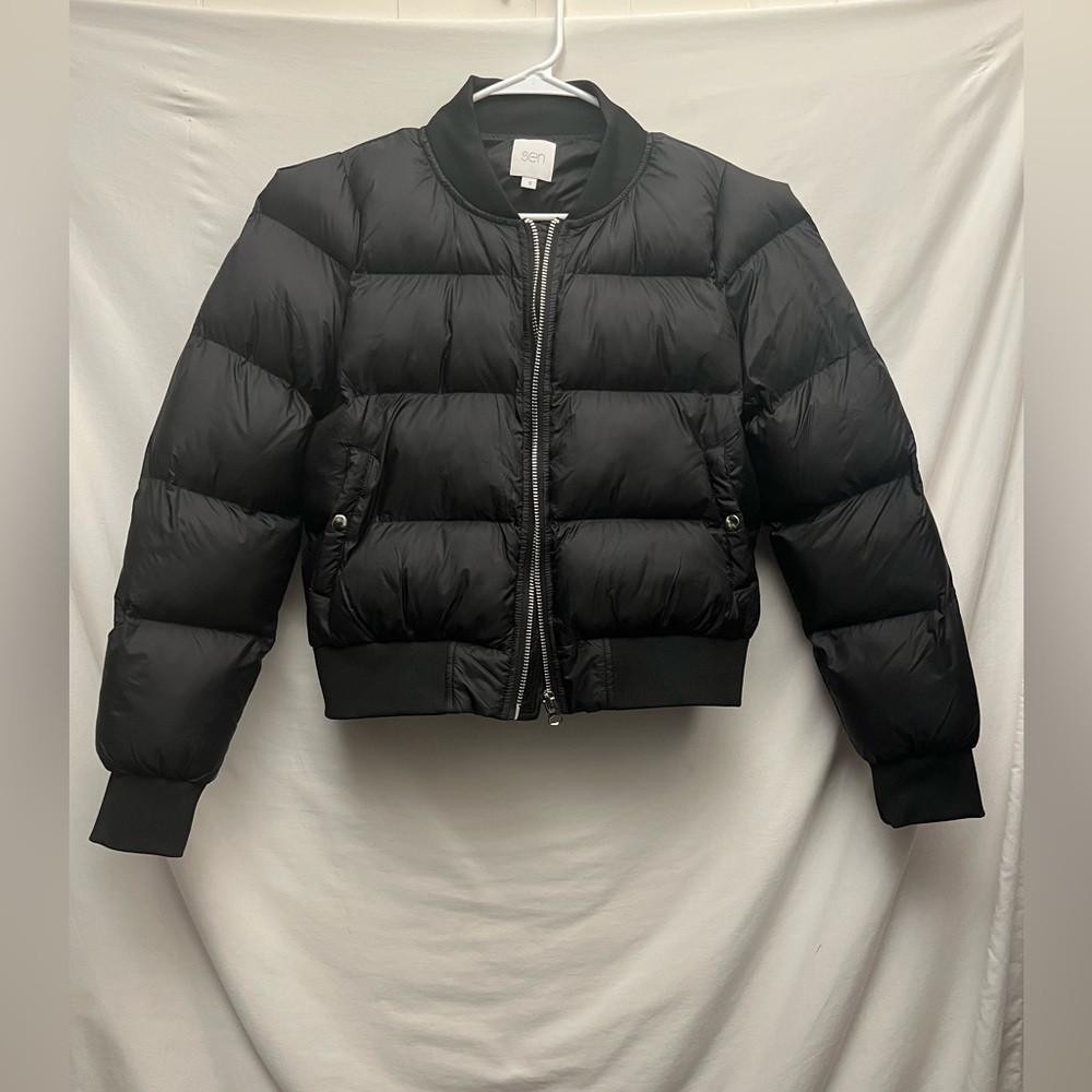 SEN SM Women's Black SUPER PUFFY Side Pockets Zippered Puffer Jacket